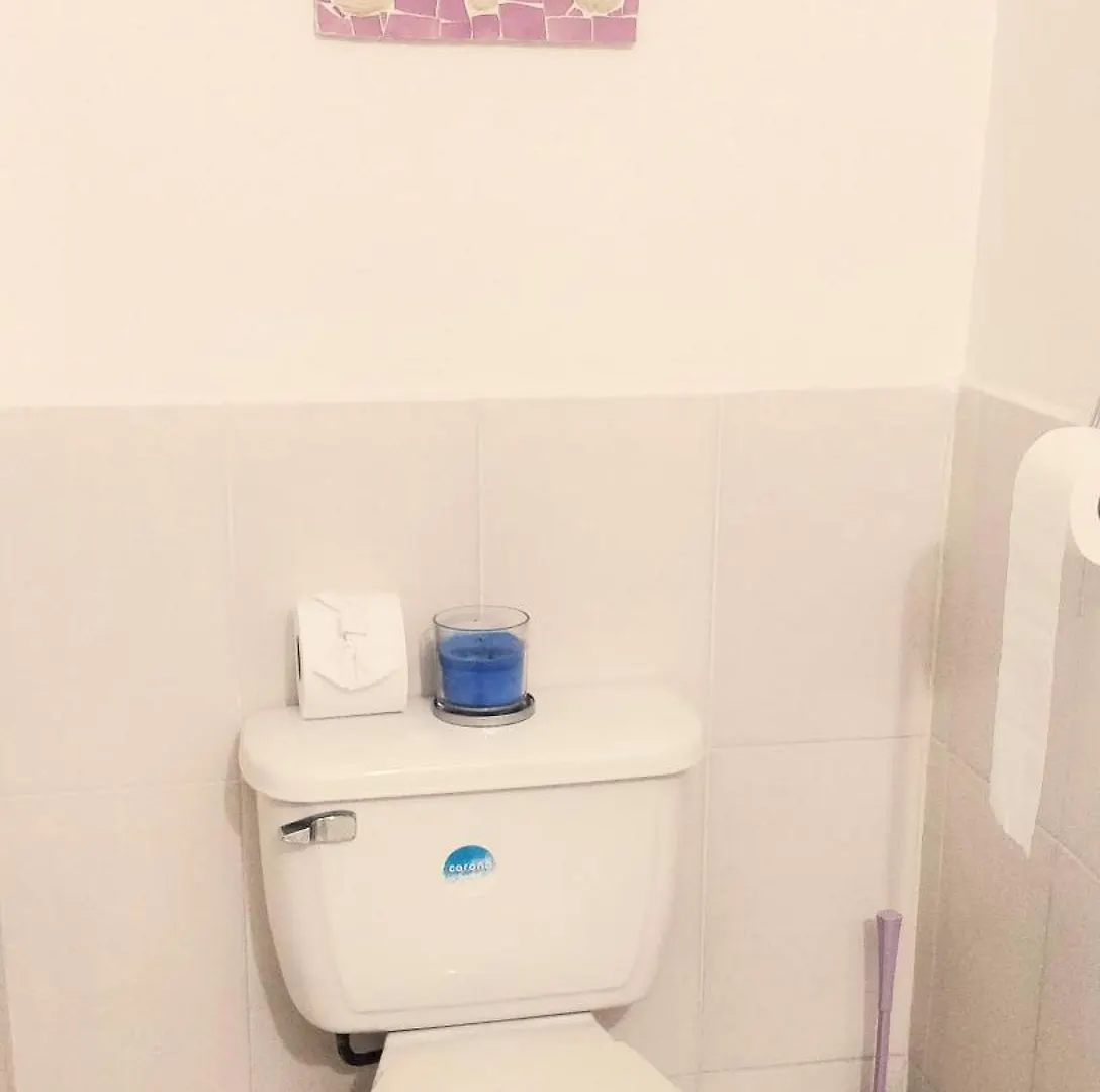 Apartment 1Br, 24Hr Security - City Charm With Poolside Peace Port of Spain Trinidad And Tobago