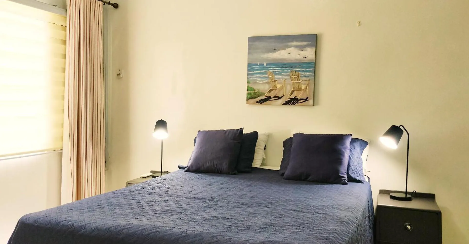 1Br, 24Hr Security - City Charm With Poolside Peace Port of Spain Apartment